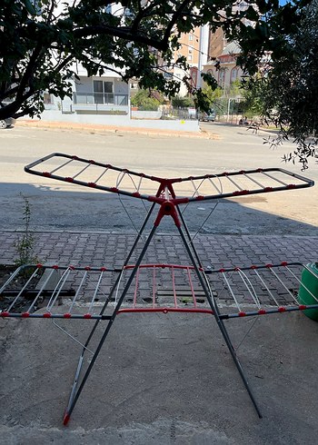 Diğer Kırmızı Katlanabilir Çamaşır Kurutmalığı
