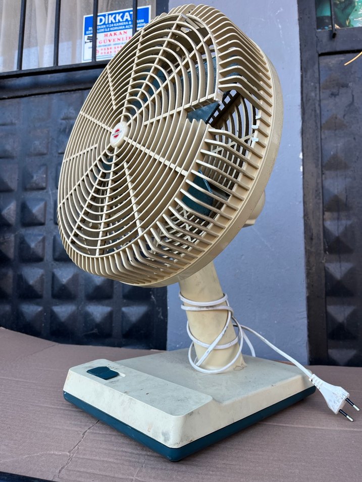 Beyaz Gri Masaüstü Vantilatör - Görsel 3