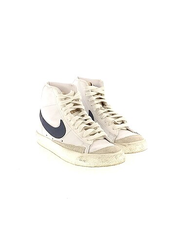 Nike Nike Spor Ayakkabı %70 İndirimli.