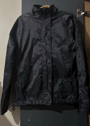 Yüksek Yakalı Fermuarlı Kadın Yağmurluk - Görsel 2