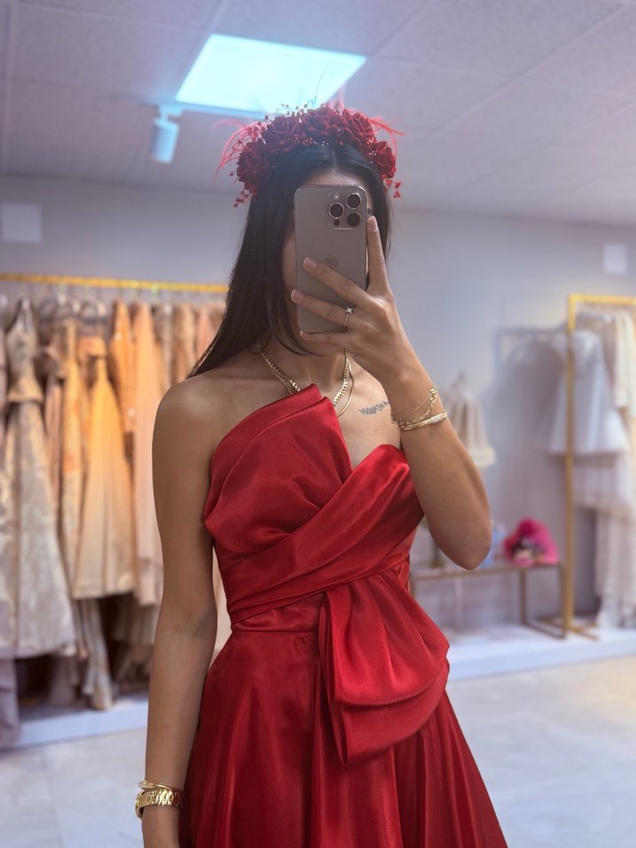 Hennin kırmızı abiye etiketli - Görsel 3