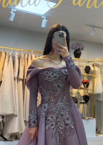 Mor İşlemeli Kayık Yaka Uzun Abiye - Görsel 5