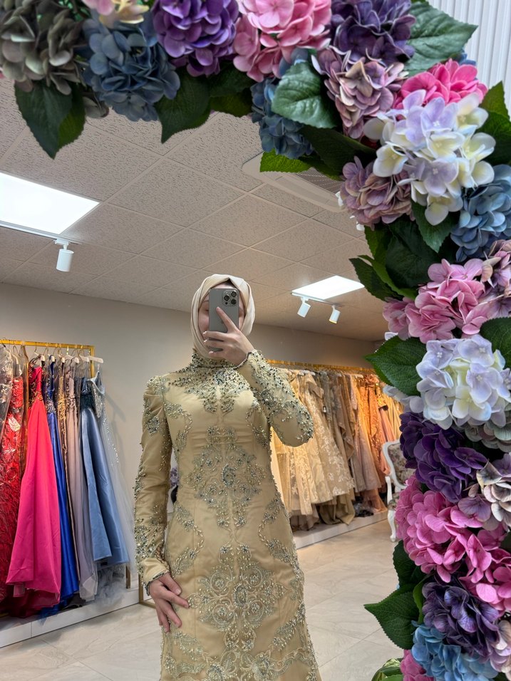 Çiçek Desenli Uzun Kollu Abiye Elbise - Görsel 4