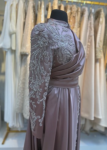 Uzun Kollu İşlemeli Drapeli Kadın Abiye Elbise - Görsel 3