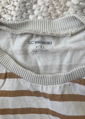 LC Waikiki Bej Çizgili Erkek Çocuk Uzun Kollu Tişört