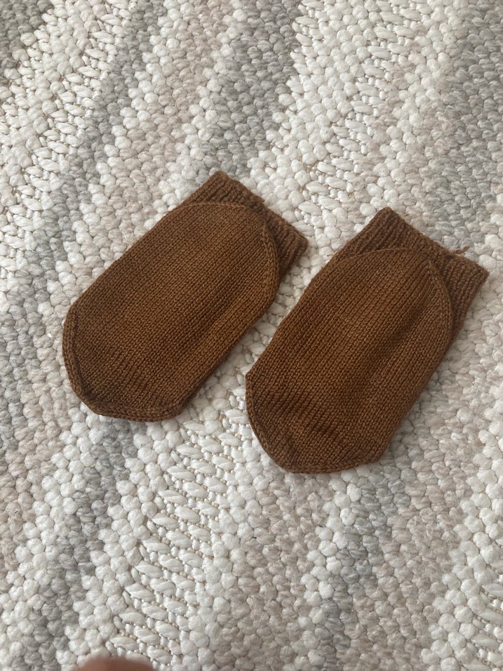 Erkek Çocuk Kahverengi Örgü Çorap - Görsel 2