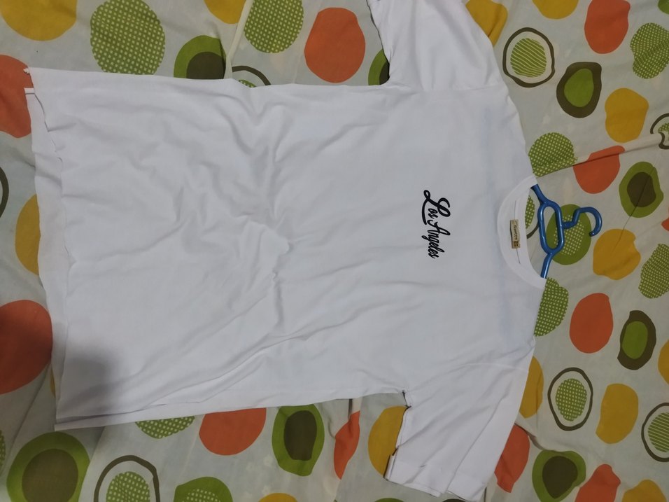 yanları yırtmaçlı Beyaz Los Angeles Baskılı kadın Tişört - Görsel 2