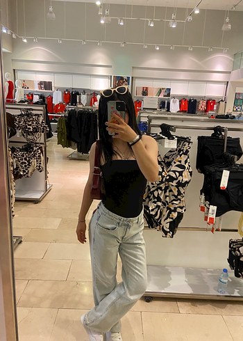 s Beden Kadın Siyah Batik pantolon la birlikte 1 kez kullandım