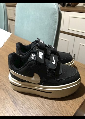 28 Beden Çocuk spor ayakkabı