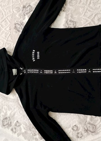 LC Waikiki Kadın Siyah Kapüşonlu Fermuarlı Sweatshirt