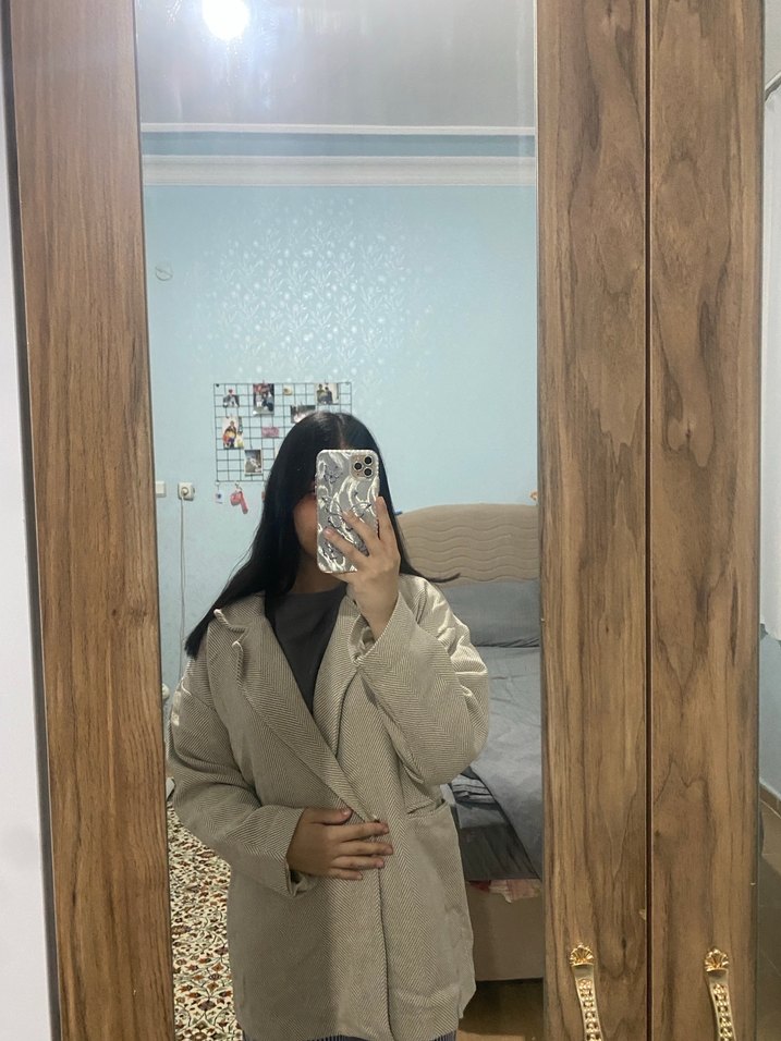 Bej Düğmeli Klasik Kaban - Görsel 3