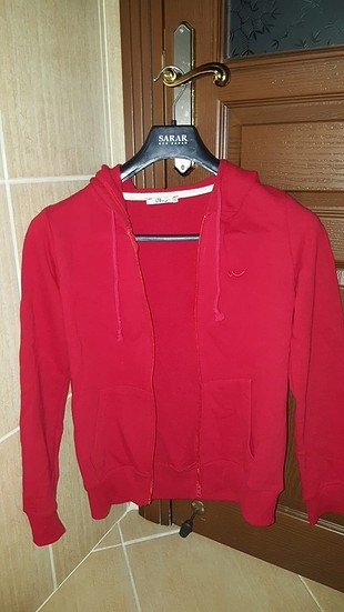 Kapşonlu sweatshirt