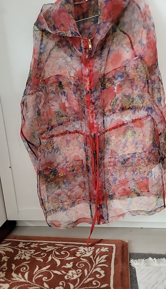 Kadın Çok Renkli Uzun Bağcıklı Yağmurluk - Görsel 3