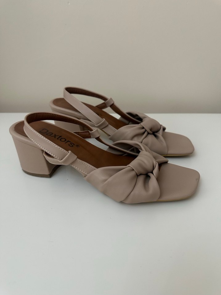 Bej Dolgu Topuklu Kadın Sandalet - Görsel 3