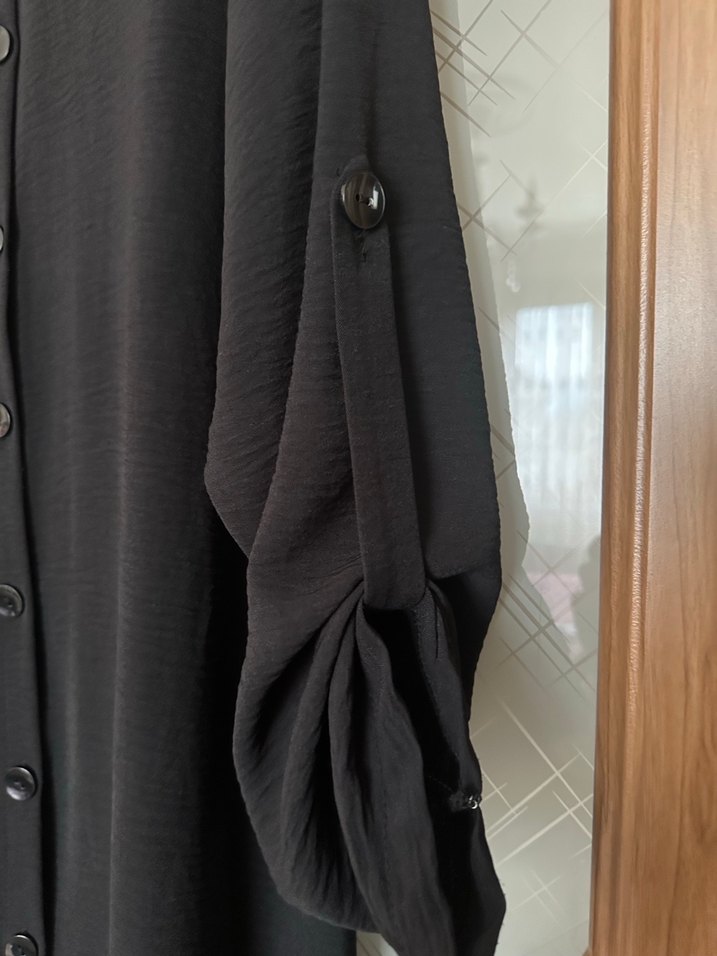 Düğmeli Siyah Uzun Kadın Tunik - Görsel 4