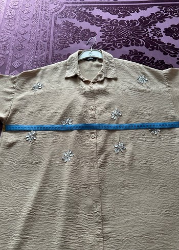 Önü taşlı yarım Kollu bej renk Kadın Gömlek - Görsel 6