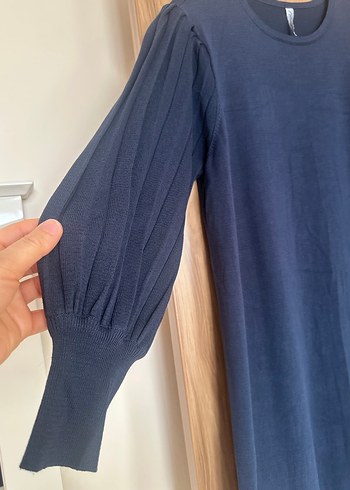 Kolları pilise detaylı lacivert renk triko elbise - Görsel 3