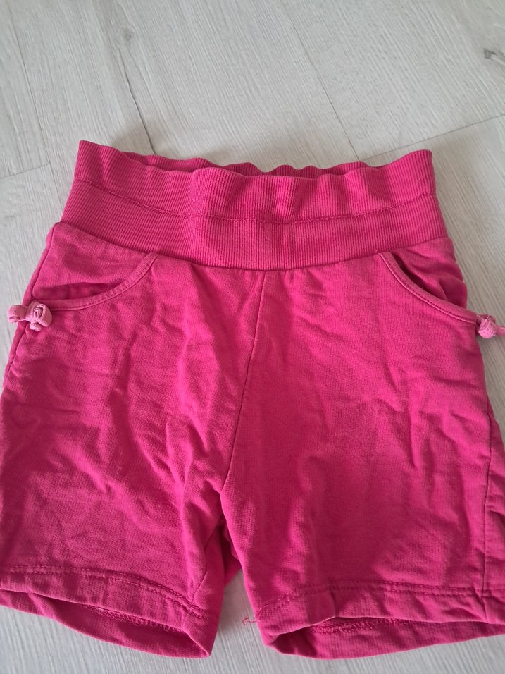 Kemerli Pembe Kız Şortu - Görsel 2