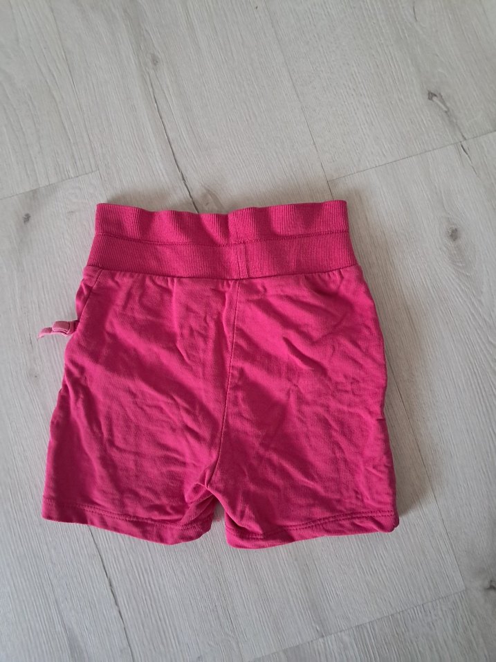 Kemerli Pembe Kız Şortu - Görsel 3