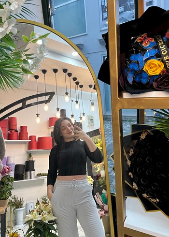 Gri Yüksek Yakalı Uzun Kollu Crop Top - Görsel 2