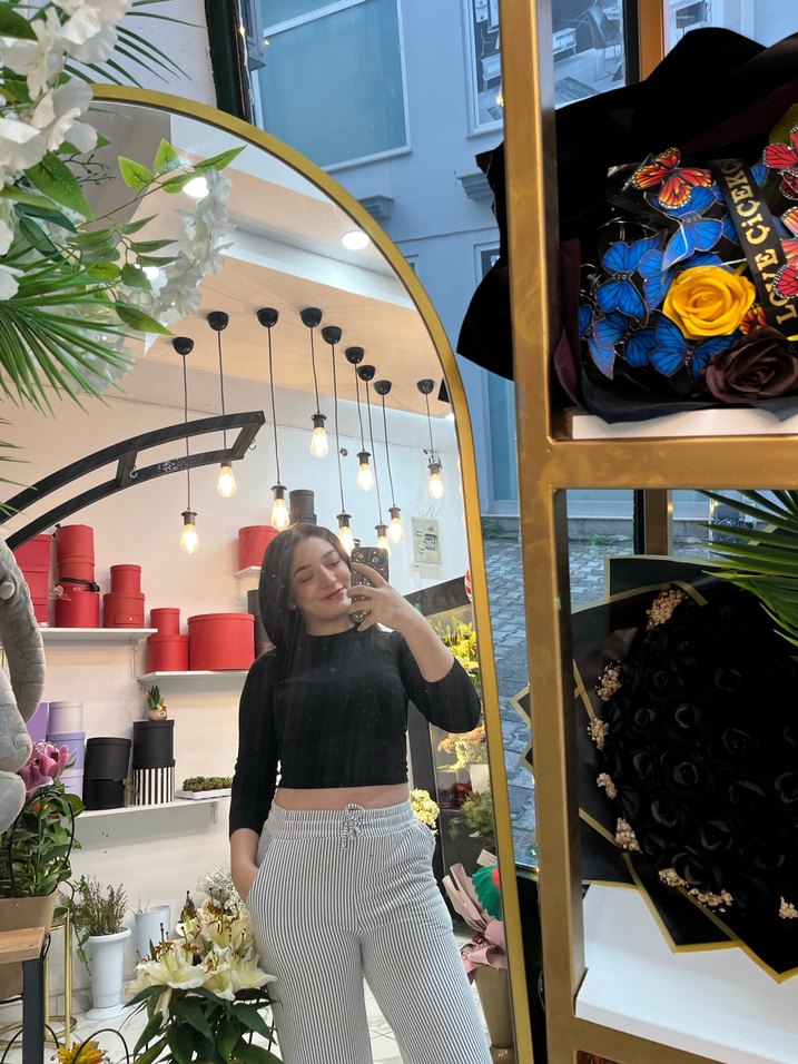 Gri Yüksek Yakalı Uzun Kollu Crop Top - Görsel 2