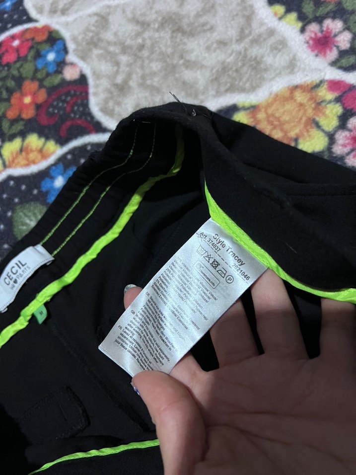 Siyah Kadın Regular Fit Kumaş Pantolon - Görsel 4