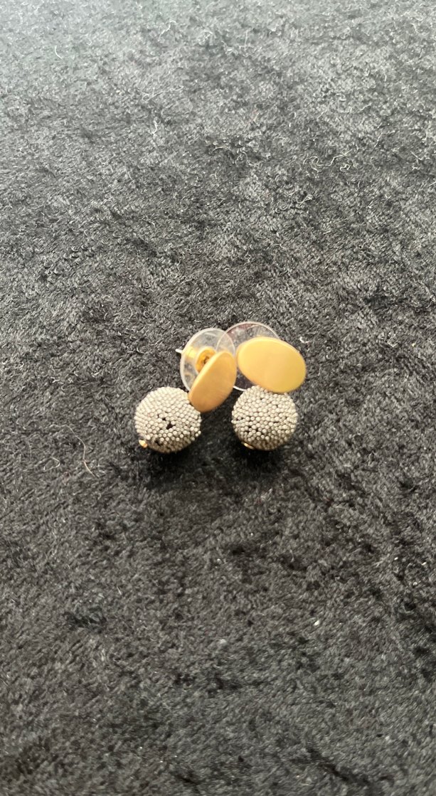 Çelik malzemeden, gold renkli küpe - Görsel 3