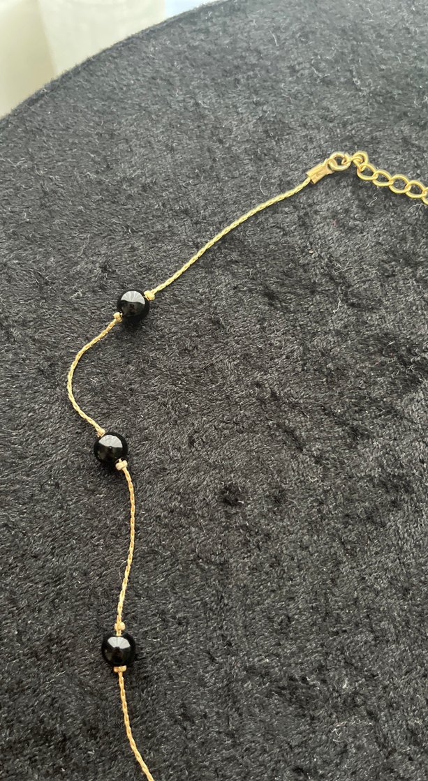 Çelik malzeme siyah inci detaylı gold renk kolye - Görsel 4