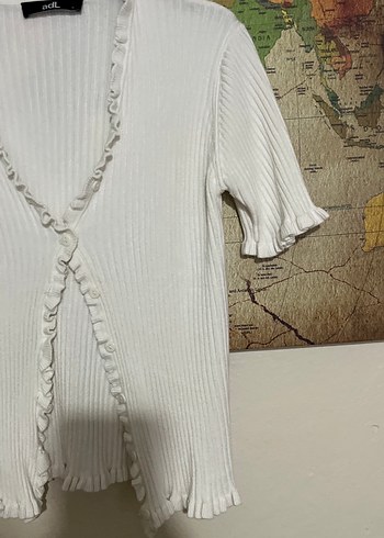 adL Beyaz Kadın Keten V Yaka Fırfırlı Kazak - Görsel 3