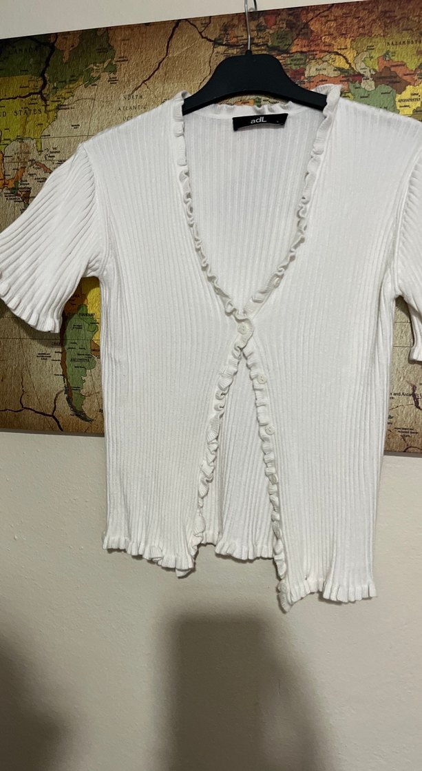 adL Beyaz Kadın Keten V Yaka Fırfırlı Kazak - Görsel 4