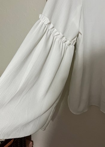 Bershka V Yaka Beyaz Mini Bluz - Görsel 4