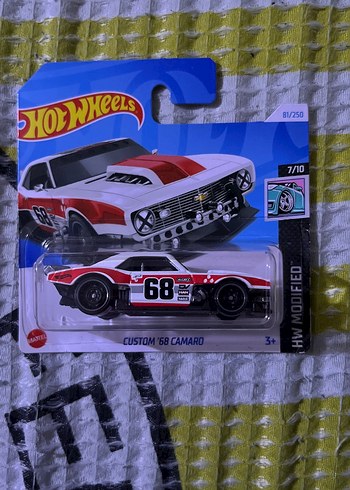 Hot Wheels Custom '68 Camaro Beyaz Oyuncak Araba