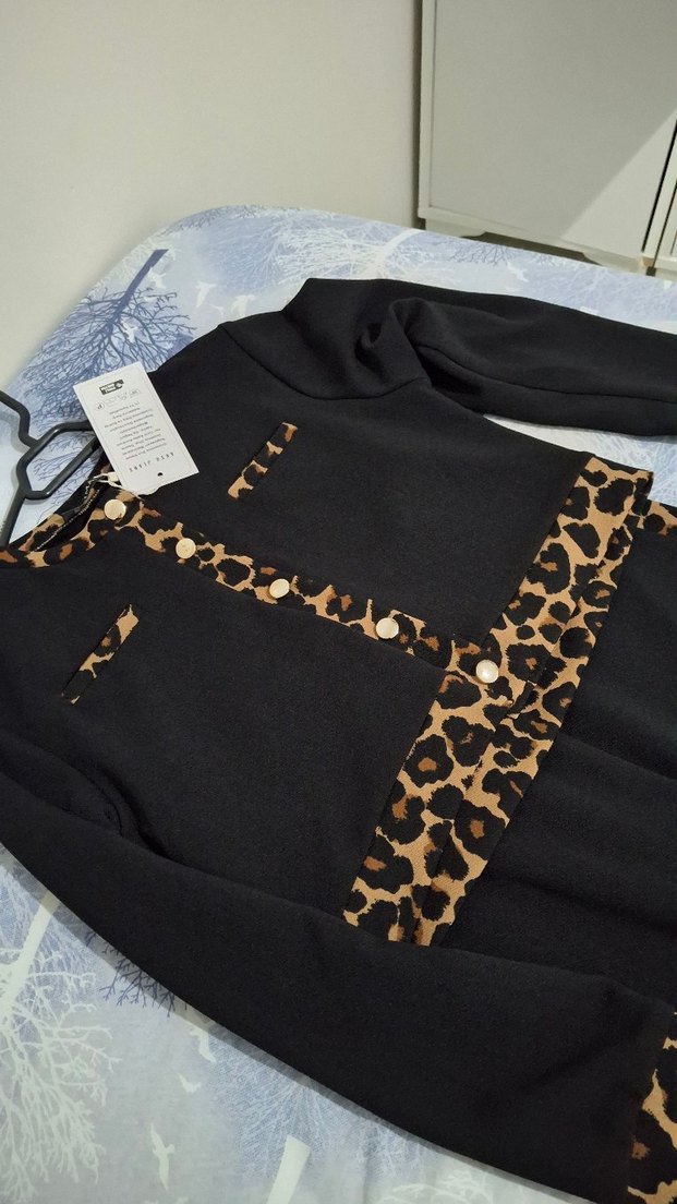 Düğmeli Leopar Desenli takım - Görsel 5