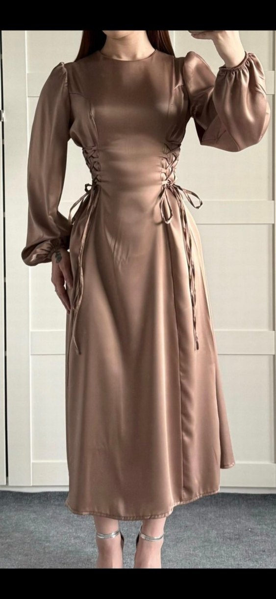 Saten bel korseli elbise - Görsel 3