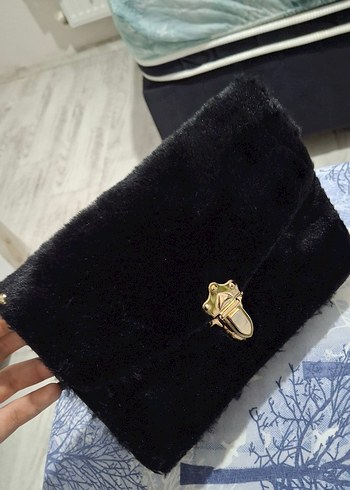 Siyah Kadife Dokulu Çapraz Askılı Çanta - Görsel 2