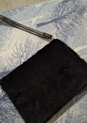 Siyah Kadife Dokulu Çapraz Askılı Çanta - Görsel 3