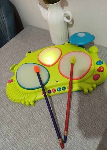 B.Toys Kurbağacık Bateri Müzikli Işıklı