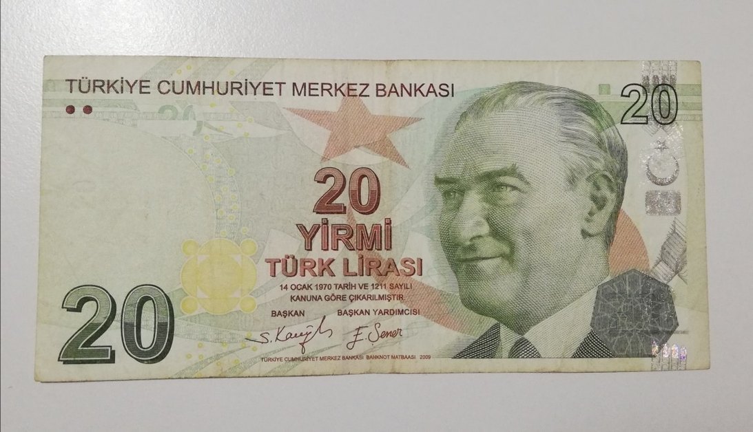20 TL E9EMİSYON 6TERTİP  Seri Numaralı (000050) harika bir seri - Görsel 2