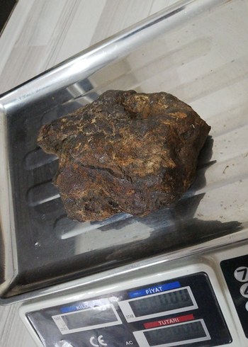 Değerli taş 1.972 kg mıknatıs güçlü çekiyor - Görsel 2