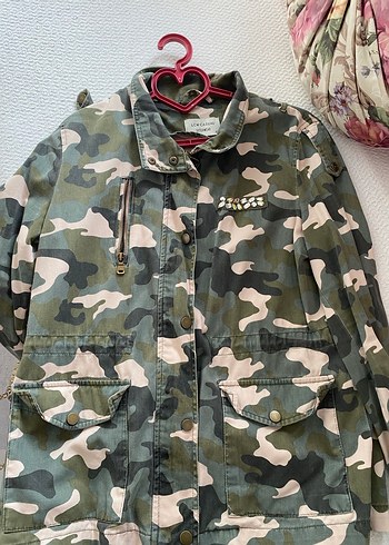 LC Waikiki l