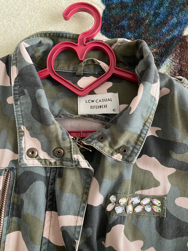 Kadın Kamuflaj Düğmeli Midi Ceket - Görsel 3