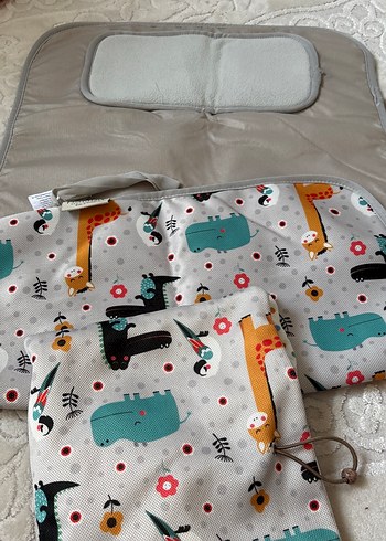 Gri Desenli Çocuk alt açma ve bez kutusu - Görsel 6