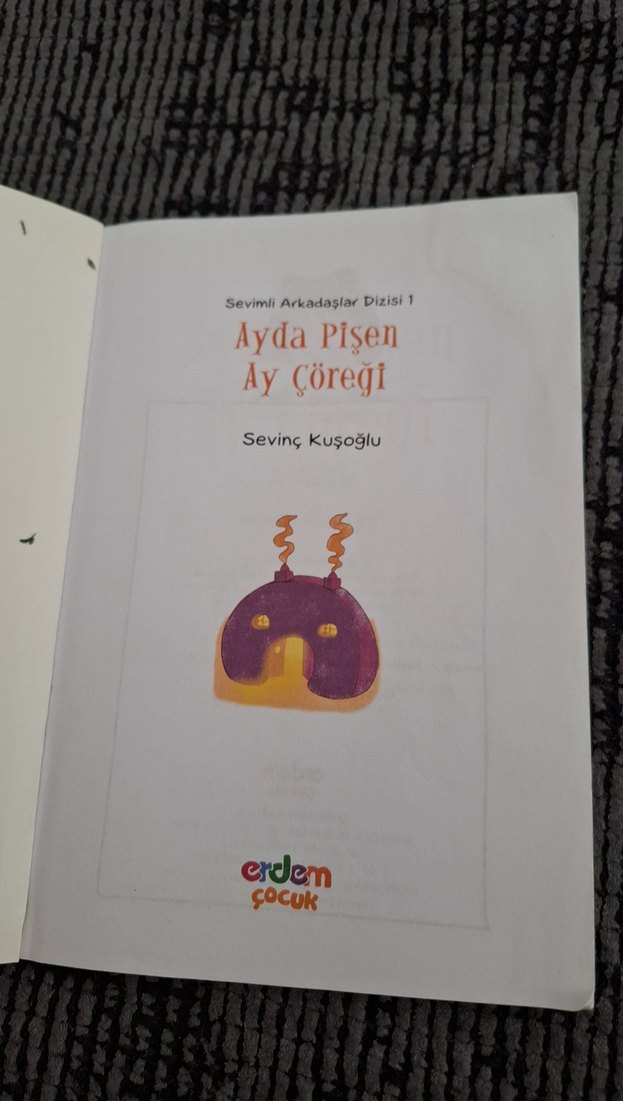 Ayda Pişen Ay Çöreği - Sevinc Kuşoğlu - Görsel 2