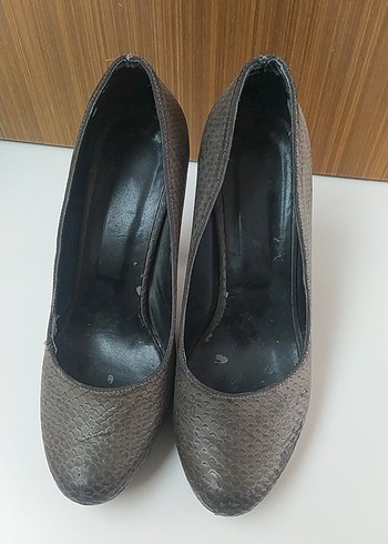 35 Beden kahverengi Renk Kahverengi Yılan Derisi Desenli Stiletto