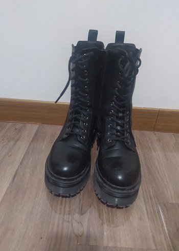 39 Beden Siyah Platform Topuklu Gotik Lastik Bot