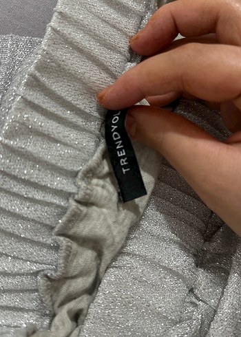 Gri Kadın Uzun Pilili Etek Trendyol marka - Görsel 4