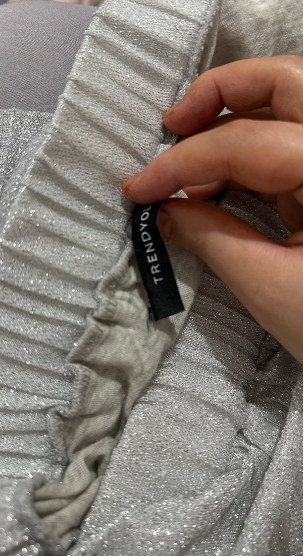 Gri Kadın Uzun Pilili Etek Trendyol marka - Görsel 4