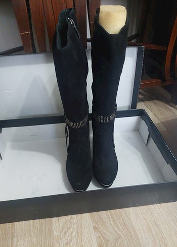 37 Beden Siyah Yılan Desenli Tokalı Stiletto Topuklu Kadın Ayakkabı