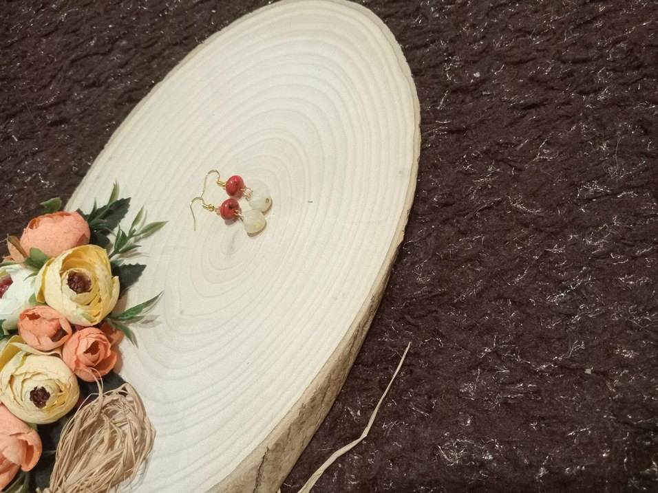 Mini Turkuaz Boncuklu Kadın Küpe - Görsel 2