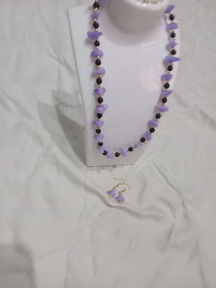 Mor Boncuklu Kısa Kadın Kolye ve Küpe Seti - Görsel 5